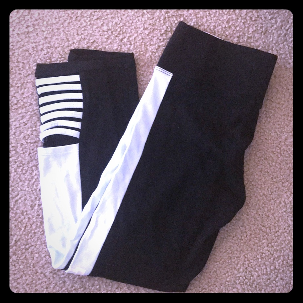 New Victoria’s Secret Pink leggings